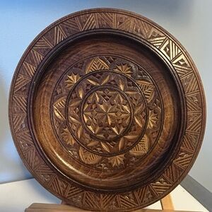 Vintage Carved Wood Wall Plates Pair
Boho Rustic Decor Co-ordinated Designs